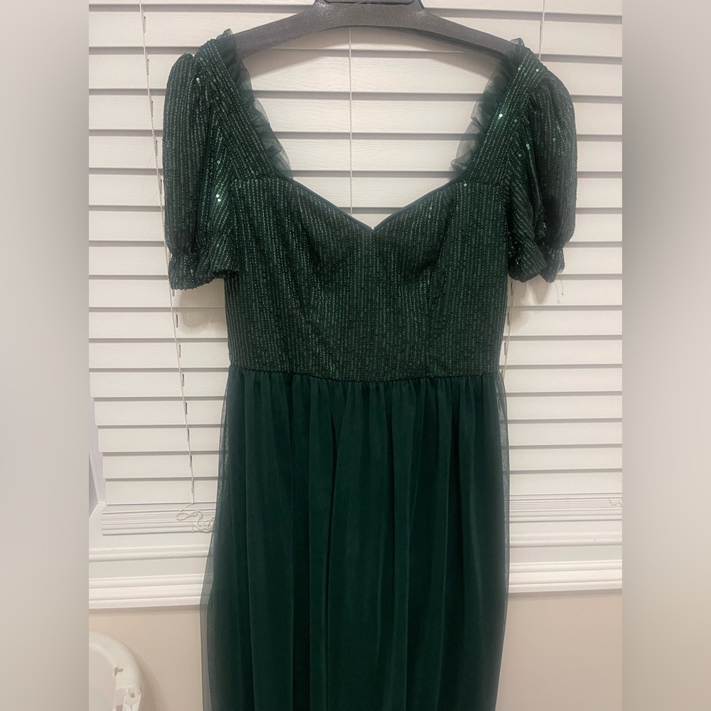 Elegant Green Evening Dress